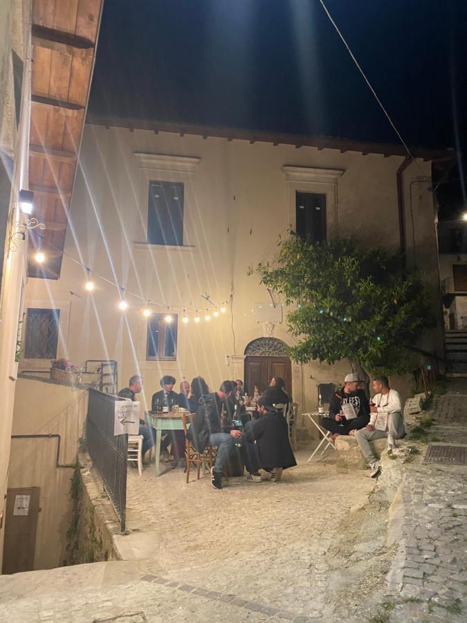 מלון Navelli Dimora Dell'Arte מראה חיצוני תמונה